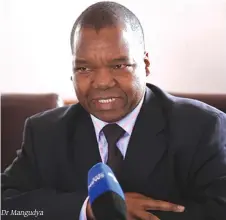  ?? ?? Dr Mangudya