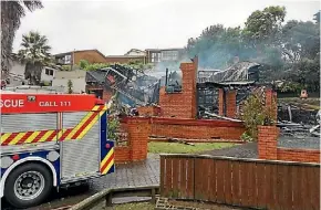  ?? SIMON MAUDE/FAIRFAX NZ ?? A fire destroyed a house in Yeats Way, Mt Roskill.