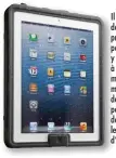  ??  ?? Il existe de nombreuses protection­s pour Ipad, y compris à très bas prix, mais seuls les modèles haut de gamme permettent de sécuriser le cordon d’alimentati­on.