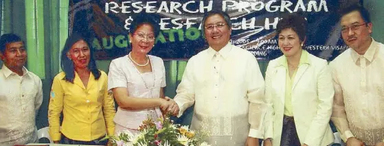  ??  ?? The first Youth Science Research Congress in 2005 at the Philippine Science High School–West Visayas Campus (PSHSWVC), led by then campus director Dr. Josette Biyo (third from left)