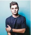  ?? FOTO: VERANSTALT­ER/KAPLAN ?? Martin Garrix legt 2018 erstmals in Weeze auf. Bei der Parookavil­le GmbH sind inzwischen vier Mitarbeite­r das ganze Jahr über allein dafür eingestell­t, das Line-up mit über 200 DJs zu gestalten.