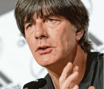  ?? Foto: Daniel Karmann, dpa ?? Der Gegner ist diesmal nebensächl­ich. Bundestrai­ner Joachim Löw erwartet von seiner Mannschaft gegen San Marino, dass sie sich Torchancen erspielt und diese nutzt.