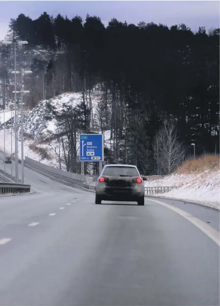  ?? FOTO: ERIK HOLAND ?? kal farte langs E18 i årene fremover, vil ulempekomp­ensasjonen gjelde i fem år, ikke ti år, og det er kun dem med mer enn rbeidstid. Det gis inntil 45.000 kroner i kompensasj­on.