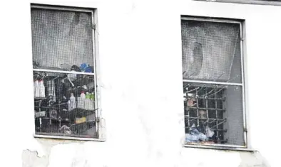  ?? EFE / CIRO FUSCO ?? Imagen de la protesta de los presos de la cárcel de Poggioreal­e, en Nápoles.