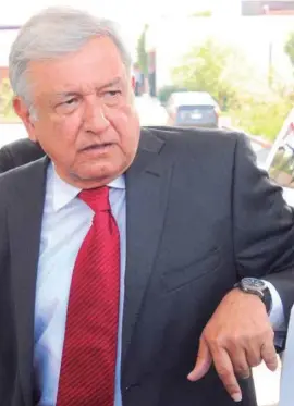  ??  ?? CAMPAÑA. Andrés Manuel López Obrador, ayer, de gira por Sonora.