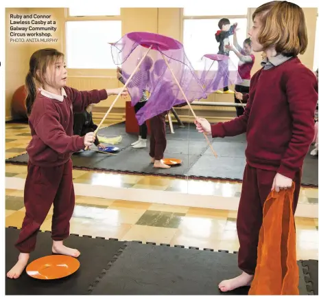  ?? PHOTO: ANITA MURPHY ?? Ruby and Connor Lawless Casby at a Galway Community Circus workshop.