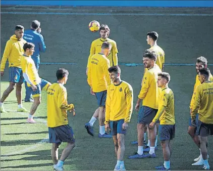  ?? FOTO: PER MORATA ?? Los pericos, felices por su gran momento Segundos en la clasificac­ión, esta tarde lucharán por un nuevo triunfo