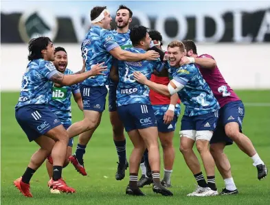  ?? Photo / Photosport ?? Harry Plummer and the Blues are trying to avoid distractio­ns ahead of the transtasma­n final.