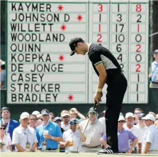  ?? CHARLIE RIEDEL/ THE ASSOCIATED PRESS ?? Martin Kaymer is way out in front at the U. S. Open. Kevin Na said the German looked ‘ flawless.’