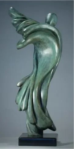  ??  ?? “# 443 Belle du Soir” Bronze Green Patina