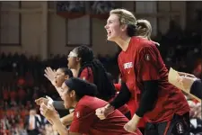  ?? AMANDA LOMAN — THE ASSOCIATED PRESS ?? Stanford’s Estella Moschkau and the rest of the Stanford bench react during the second half of Sunday’s game against Oregon State in Corvallis, Ore.