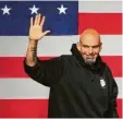  ?? Foto: Gene J. Puskar, AP/dpa ?? Der Politiker John Fetterman war für die Partei Demokraten angetreten und gewann.