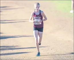  ?? RAUL EBIO — SANTA CRUZ SENTINEL ?? Scotts Valley High sophomore Ashyn Boothby runs in the CCS Championsh­ips at Crystal Springs Cross Country Course in Belmont on Saturday.