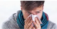  ?? FOTO: DPA ?? Die Nase läuft und läuft: Wer eine schwere Erkältung hat, darf ein Examen verpassen, braucht dann aber ein aussagekrä­ftiges Attest vom Arzt.