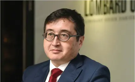  ?? ALBERT CHUA/THE EDGE SINGAPORE ?? Lombard Odier’s chief investment officer Nakamura (pictured) believes that energy prices will remain a major source of risk in the first few months of 2022