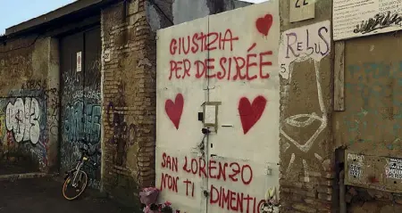  ??  ?? Il palazzo Nella foto qui sopra il luogo abusivo nel quale la giovane Desirée Mariottini è stata stuprata e uccisa❞In via dei Lucani sarà salvaguard­ato l’housing sociale e ci saranno spazi verdi e destinati ai servizi culturali e sociali Francesca Del Bello