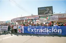  ??  ?? La Caravana por la Dignidad, que organizó Javier Corral, llegó a Delicias, ciudad ubicada a 100 kilómetros al sur de la capital de Chihuahua.