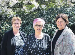  ?? PHOTO: KAYLA HODGE ?? Helping hands . . . North Otago women (from left) Sue Fraser, Raelene Guthrie and Belinda Spivey have set up a committee for women to be funded for their first specialist visit to a doctor, after recognisin­g there was a high demand in the community.