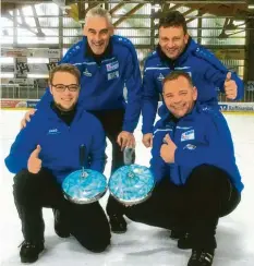  ?? Foto: V. Eglauer ?? Hinten von links: Karl-Heinz Schießl und Günther Mayer, vorne von links Florian und Volker Eglauer, die beim BaLu-Cup mit dem EC Gerabach siegten.