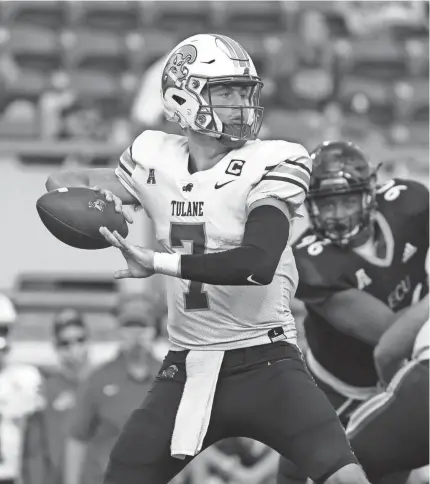  ?? JAMES GUILLORY/USA TODAY SPORTS ?? Quarterbac­k Michael Pratt will lead the Tulane offense on Saturday against Oklahoma.