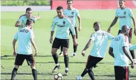  ?? FOTO: EFE ?? Cristiano Ronaldo durante el entrenamie­nto previo de Portugal