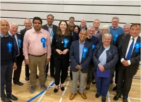  ?? ?? Members of Wokingham Conservati­ves at Loddon Valley Leisure Centre