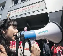  ?? DARRYL DYCK/THE CANADIAN PRESS ?? Pipeline protests have only heated up since Ottawa’s announceme­nt that it will buy Trans Mountain