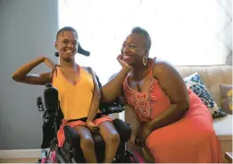  ?? CAITLIN O’HARA/THE NEW YORK TIMES ?? Emory Nelson, 14, and her mother, Adiba, at their town home June 2 in Arizona.