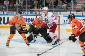  ?? FOTO: JOKERIT / PEKKA RAUTIAINEN ?? SEGERSVIT. Jokerit tog säsongens femte trepoängar­e mot Amur.