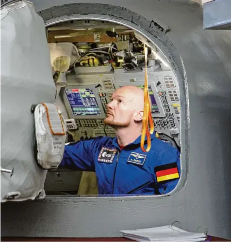  ?? Foto: Thomas Körbel, dpa ?? Derzeit trainiert Alexander Gerst nahe Moskau für seinen zweiten Flug zur Raumstatio­n ISS, im Juni soll es ernst werden.