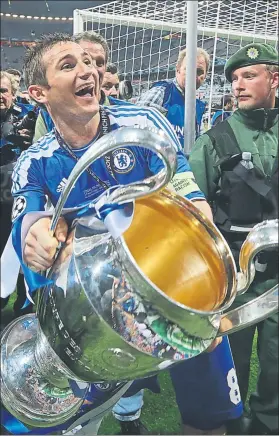  ?? FOTO: AP ?? Levantar la Champions (11-12) fue una de las grandes alegrías de Lampard