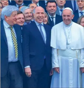  ?? CEDOC PERFIL ?? El Papa había recibido al juez Casanello en medio de una situación similar. Ahora, respaldó a Rafecas. La sombra de Stiuso.