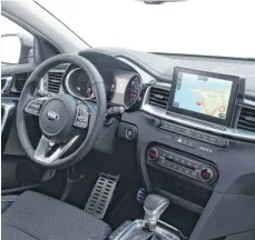  ??  ?? Das Cockpit ist modern gestaltet und logisch aufgebaut.