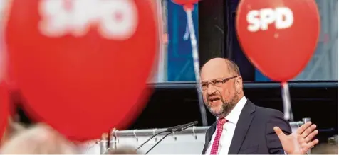  ?? Foto: Peter Steffen, dpa ?? SPD Chef Martin Schulz bei einem Wahlkampfa­uftritt in Niedersach­sen.
