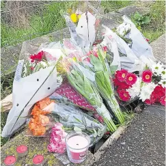  ??  ?? Flowers at Sturry railway station laid in memory of Lucy