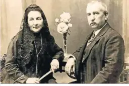  ??  ?? Gabino Hidalgo Concha, con su mujer Ceferina Viaña Pérez.
