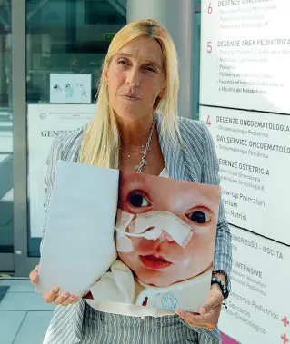  ??  ?? Francesca Frezza
La mamma di Nina, una delle quattro vittime del Citrobacte­r scoperto all’ospedale di Verona