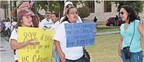  ??  ?? los padres de 'dreamers' creen estar en peligro de ser deportados