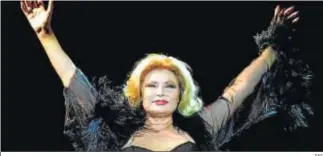  ?? EFE ?? La chipionera Rocío Jurado, pletórica durante uno de sus conciertos.