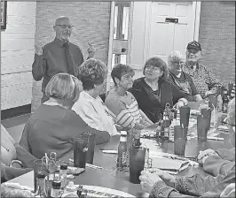  ?? MINDY MCKENZIE/SDG NEWSPAPERS ?? Superinten­dent Tim Tarvin answers questions from the Class of 1965 on Tuesday afternoon.