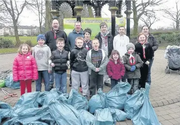  ??  ?? Park life Friends of Overtoun Park hope volunteers will help clean up the park for events like the fun day