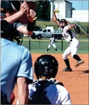  ?? TIM GODBEE / For the Calhoun Times ?? Sonoravill­e’s Kristen Davis (7) delivers a pitch to catcher Sandra Beth Pritchett against Pike County.