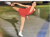  ?? FOTO: NORBERT PRÜMEN ?? Valentina Marchei zeigte am Donnerstag einige Proben ihres Könnens. Sie betritt mit dem Part bei „Holiday on Ice“Neuland.