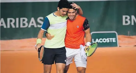  ?? FOTOS: CORINNE DUBREUIL / FFT ?? Futuro. Bruno Oliveira e Natan Rodrigues fizeram grande campanha no Roland Garros e se mostram uma dupla afinada