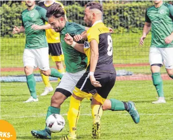  ?? FOTO: AFI ?? Waldhausen (schwarzes Trikot) steht an diesem Sonntag das nächste Derby bevor