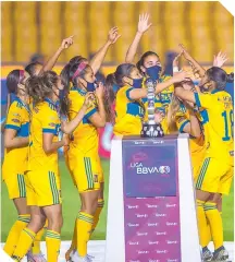  ??  ?? Con tres títulos, Tigres se confirma como uno de los grandes en la categoría femenil.