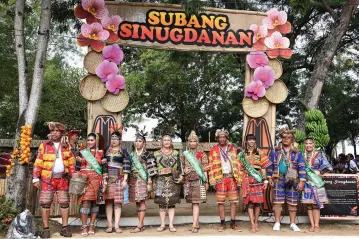  ??  ?? SUBANG Sinugdanan ug Pag-abli sa Kadayawan (image source: davaocity.gov.ph) August 2, Friday at 4:30 in the afternoon at Magsaysay Park.