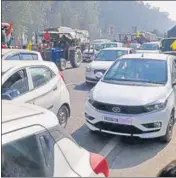  ?? HT PHOTO ?? Vehicles stuck in a traffic jam on National Highway-44 in Karnal on Wednesday.