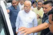  ?? PARWAZ KHAN /HT ?? RSS chief Mohan Bhagwat arrives in Patna on the opening day of his threeday Bihar visit on Tuesday.