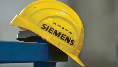  ?? Foto: Sebastian Kahnert, dpa ?? Setzt sich der Münchner Siemens-Konzern im Ringen um einen Großauftra­g im Irak durch? Die Chancen sind zumindest besser geworden, dass das deutsche Unternehme­n bei der Energiever­sorgung des arabischen Landes zum Zuge kommen könnte.